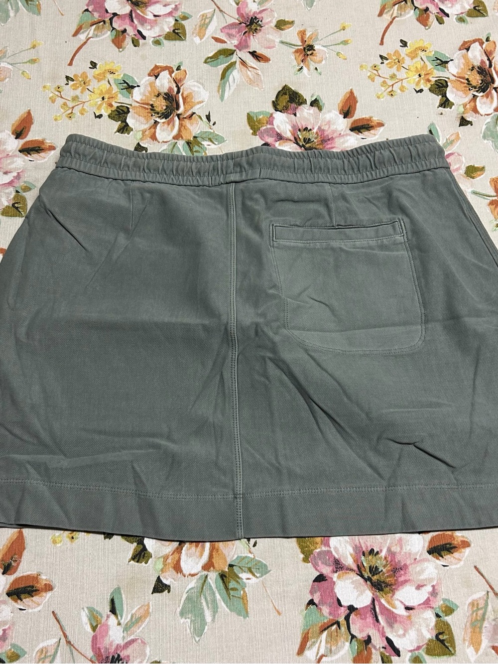 ATHLETA Casual Drawstring Waist Skirt - Sage Green Size 10 - Picture 5 of 6